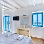 Villa Luxurious Pactia Amazing Pool