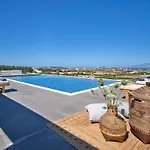 Luxurious Pactia Amazing Pool Willa