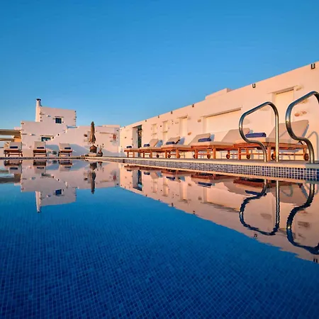 Villa Luxurious Pactia Amazing Pool