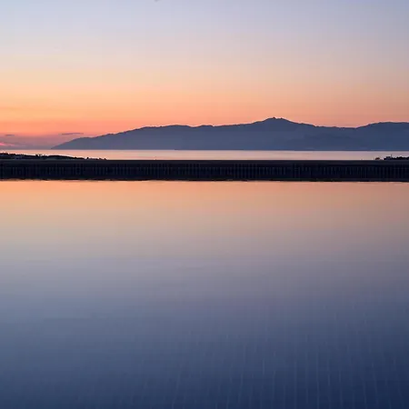 Luxurious Pactia Amazing Pool Villa Isterni (Paros)