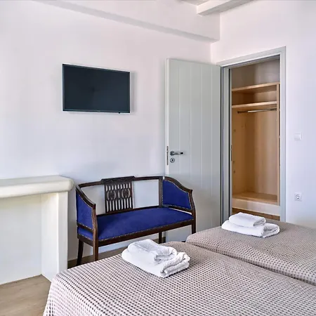 Villa Luxurious Pactia Amazing Pool