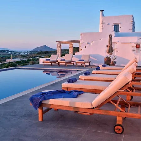 Luxurious Pactia Amazing Pool Villa Isterni (Paros)